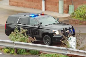 A Chevy Tahoe PPV does a pre-check of SS15, Lakeshore Drive.