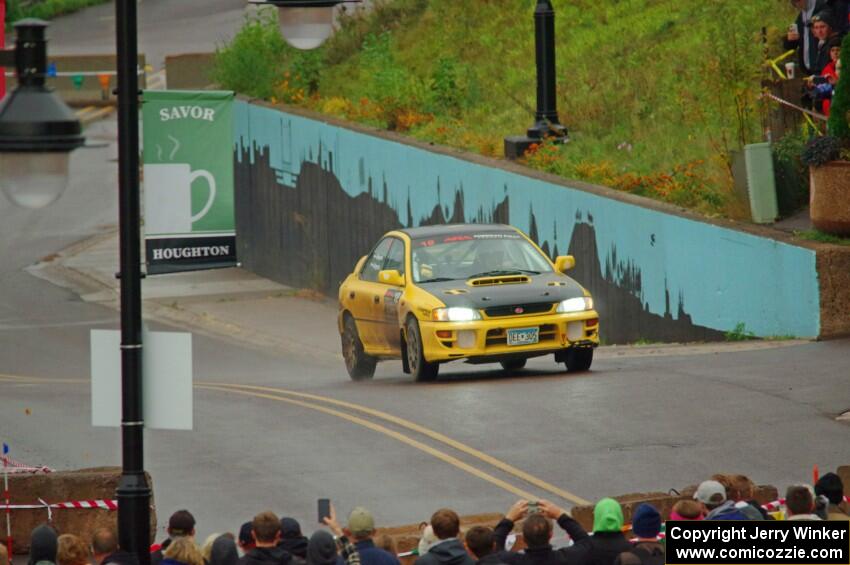 Steve Gingras / Katie Gingras Subaru Impreza on SS15, Lakeshore Drive.