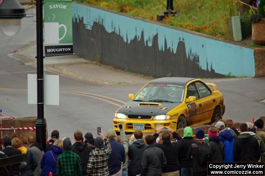 Steve Gingras / Katie Gingras Subaru Impreza on SS15, Lakeshore Drive.