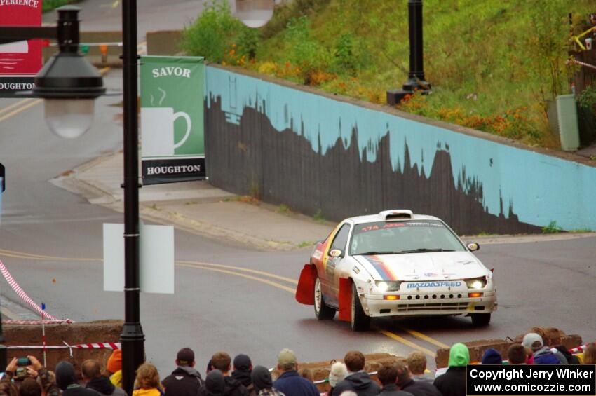 Kevin Schmidt / Jay Anderson Maxda RX-7 on SS15, Lakeshore Drive.