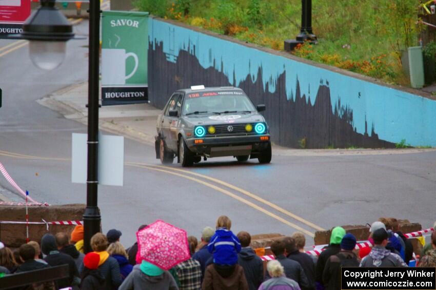 Cory Grant / Kevin Forde VW Jetta on SS15, Lakeshore Drive.