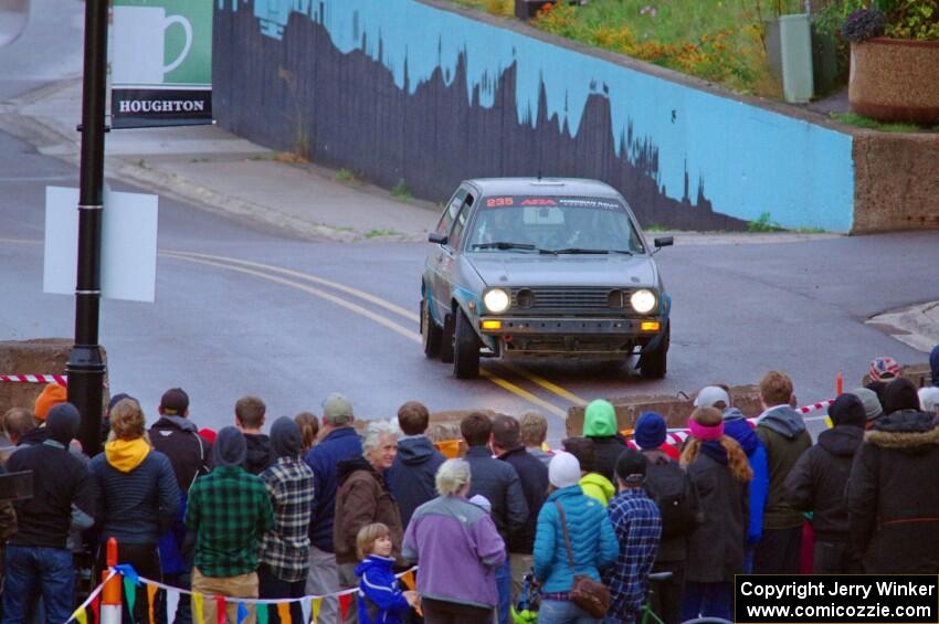 Mark Rokus / Mike Van Alphen VW GTI on SS15, Lakeshore Drive.