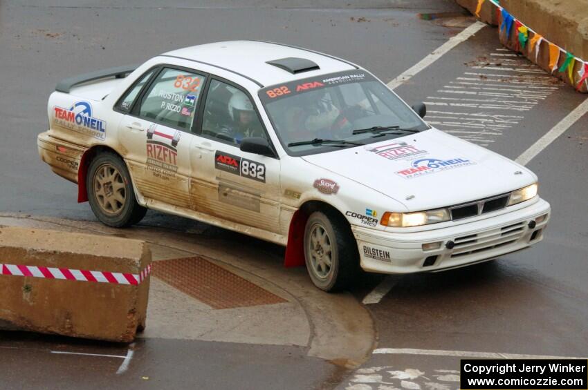 Pete Rizzo / Rebecca Ruston Mitsubishi Galant VR-4 on SS15, Lakeshore Drive.