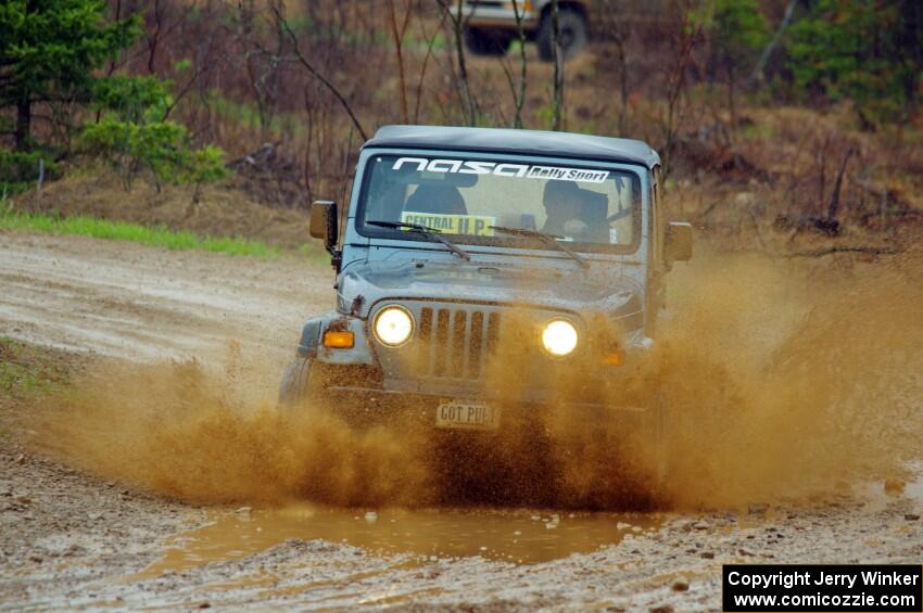 Marcel Ciascai's Jeep sweeps SS1, J5 North I.