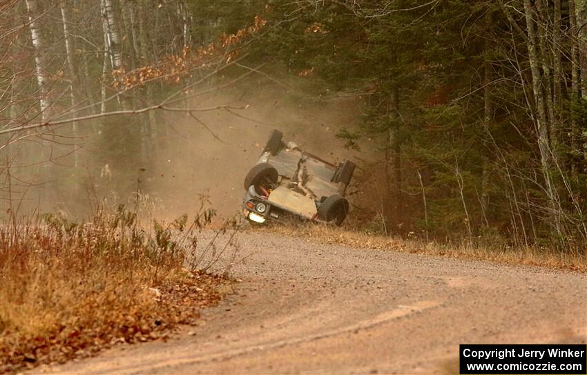 Jordan Locher / Tom Addison Subaru Impreza 2.5RS rolls on SS1.