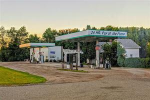 The infamous pay-at-the-pump gas station where Dmitri Kishkarev lost his wallet.