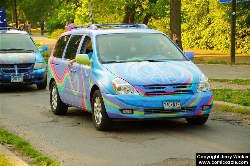 ArtCar 11 - Kia Sedona Van