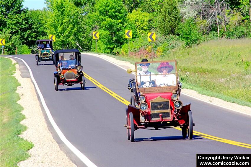 Roger Garnett's 1908 Maxwell, Mark Desch's 1905 Stevens-Duryea R and Eric Hylen's 1907 Maxwell