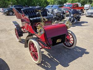 Rick Lindner's 1903 Ford