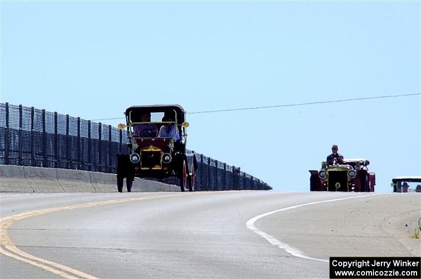 Jim Laumeyer's 1910 Maxwell and Rob Heyen's 1907 Ford Model K