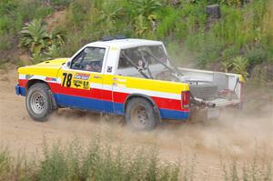 Scott Parrott / Ian Holmes Chevy S-10 on SS1, J5 North.