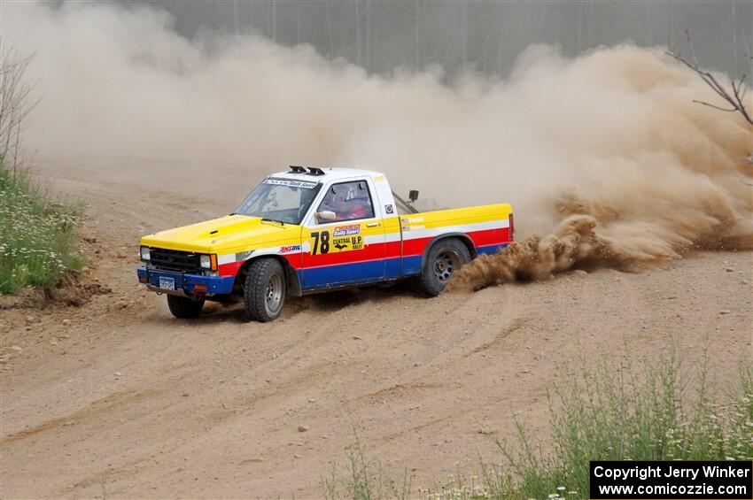 Scott Parrott / Ian Holmes Chevy S-10 on SS1, J5 North.