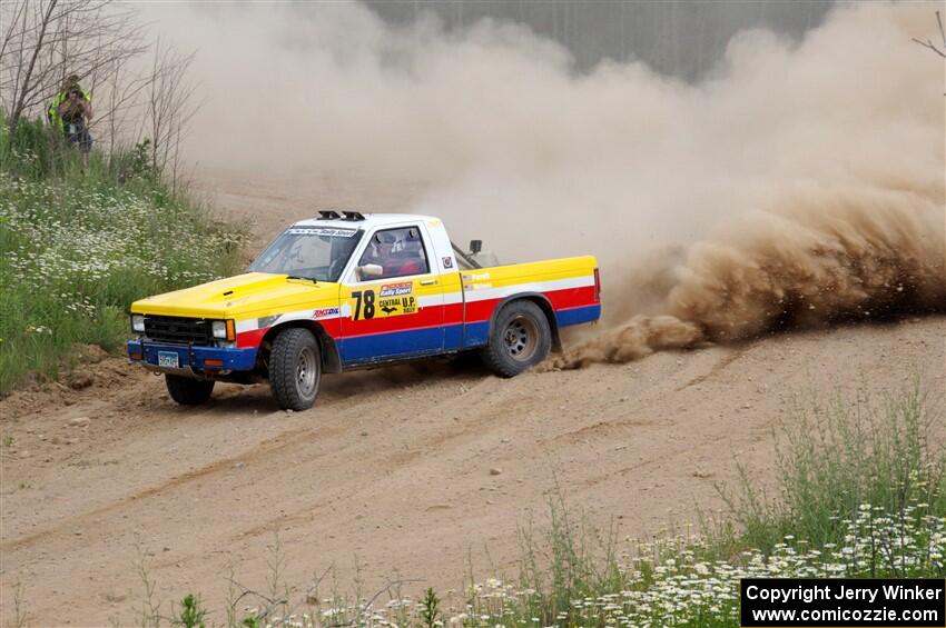 Scott Parrott / Ian Holmes Chevy S-10 on SS1, J5 North.