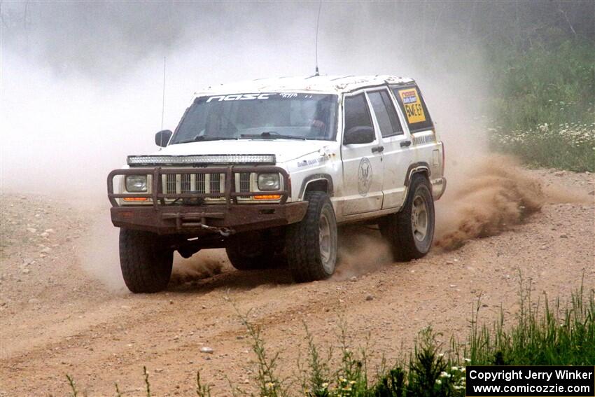 A Jeep Grand Cherokee sweeps SS1, J5 North.