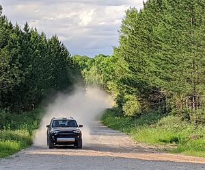 The '00' car on SS7, Sand Rd.