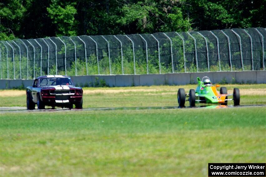 John Hogdal's Citation-Zink Z-16 Formula Ford and Brian Kennedy's Ford Mustang