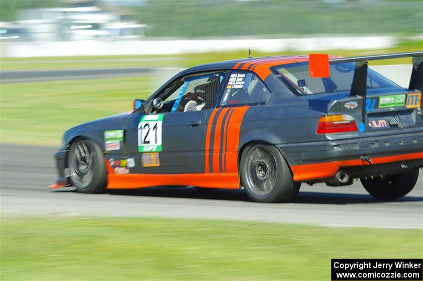 Chad Baures' ITE-2 BMW 323is