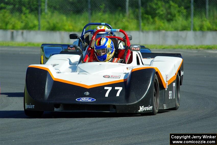 Sven Mueller's and Peter Jankovskis' Spec Racer Ford 3s