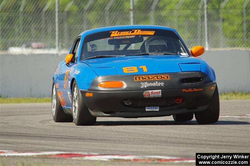 Gordon Kuhnley's Spec Miata Mazda Miata