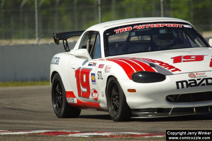 Justin Elder's STL Mazda Miata