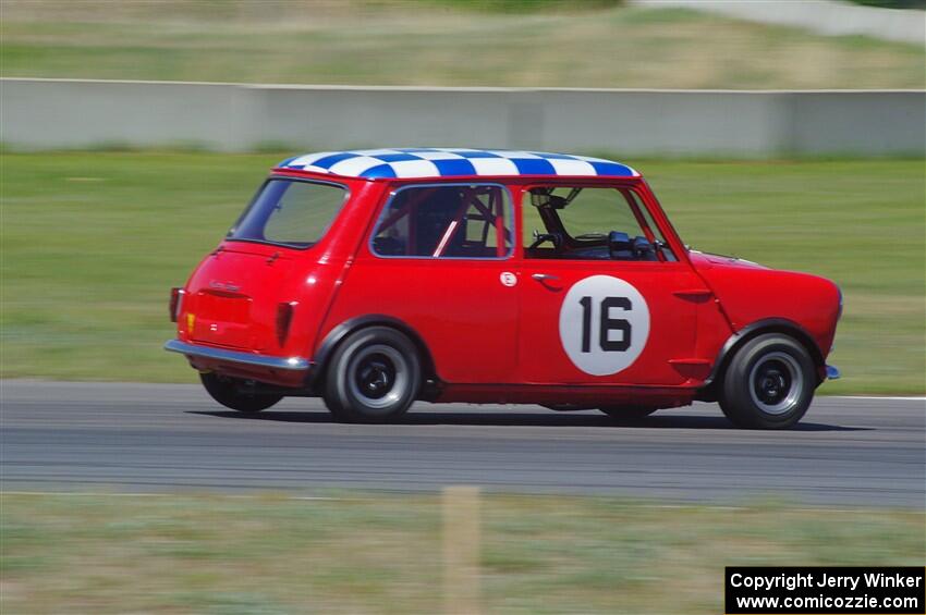 Paul Bastyr's Austin Mini Cooper