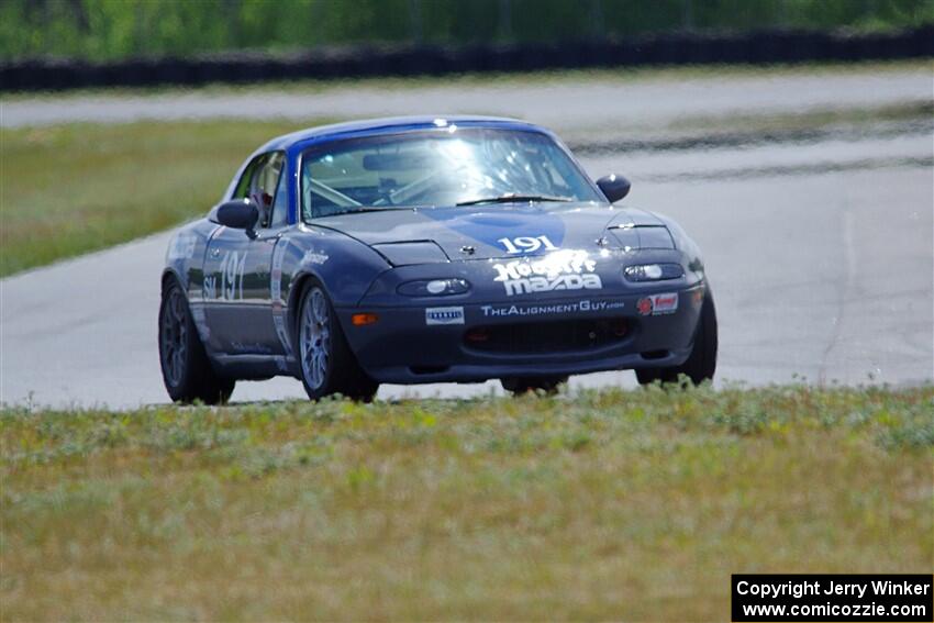 Aaron Jongbloedt's Spec Miata Mazda Miata