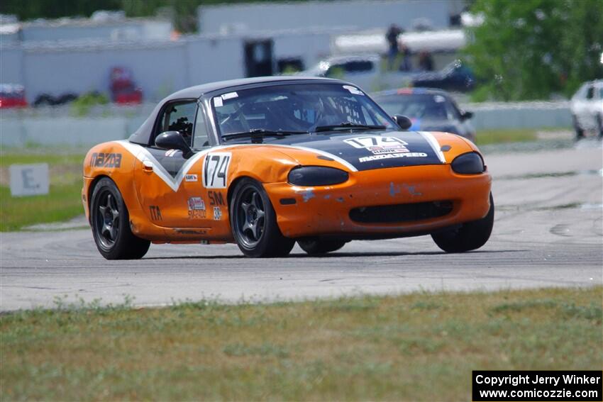 Cam Ebben's Spec Miata Mazda Miata