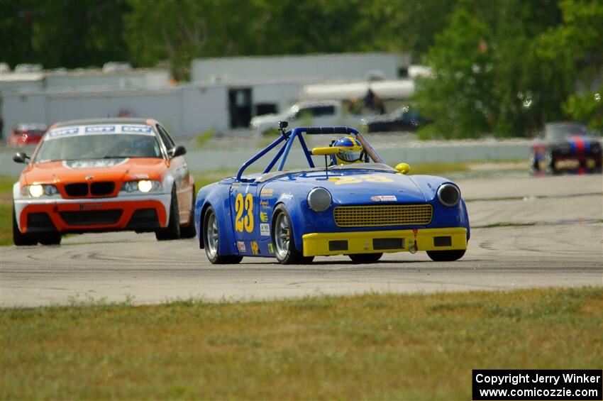 Bob Stream's H Production MG Midget and Chris Davis' SPU BMW 330