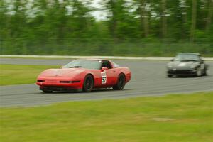 Tom Fuehrer's SPO Chevy Corvette and Phil Magney's ITE-1 Porsche 993