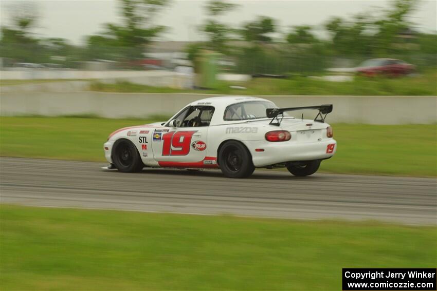 Justin Elder's STL Mazda Miata