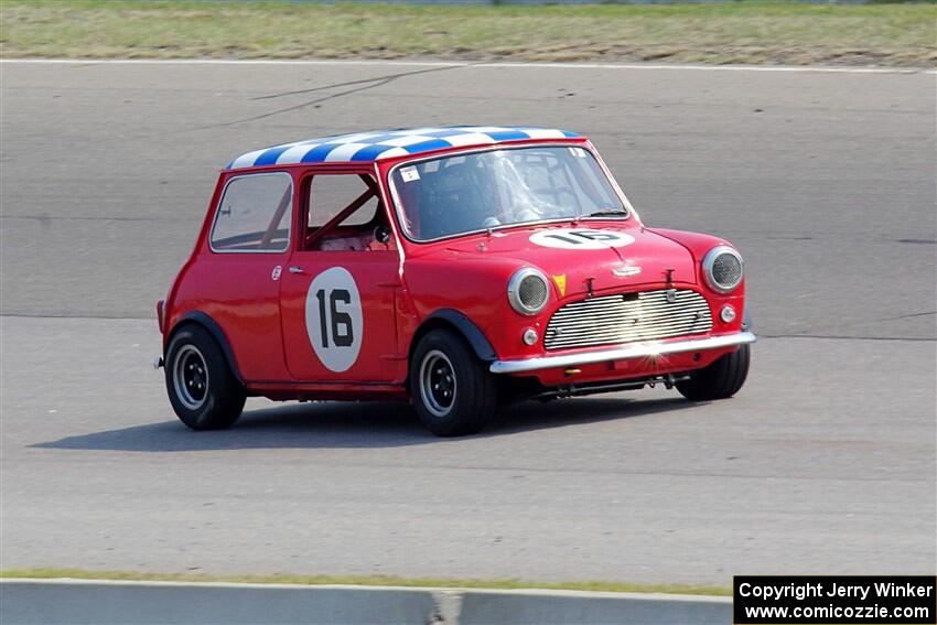 Paul Bastyr's Austin Mini Cooper