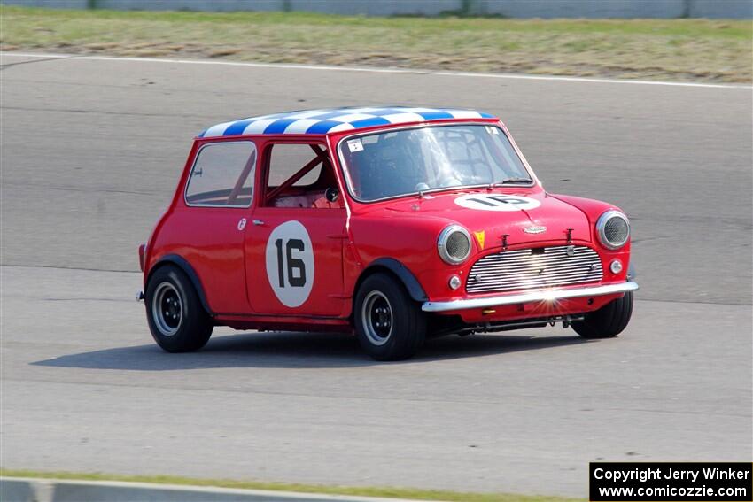 Paul Bastyr's Austin Mini Cooper