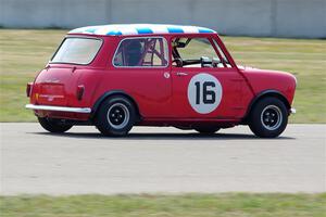 Paul Bastyr's Austin Mini Cooper