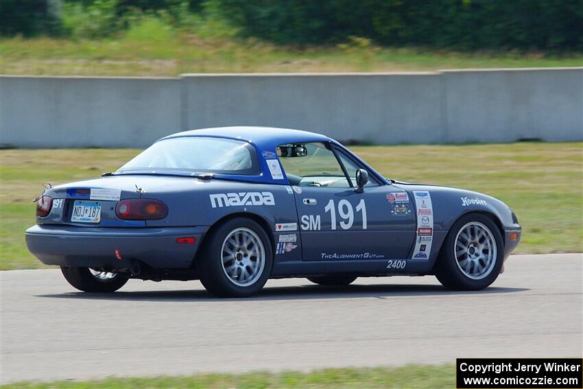 Aaron Jongbloedt's Mazda Miata