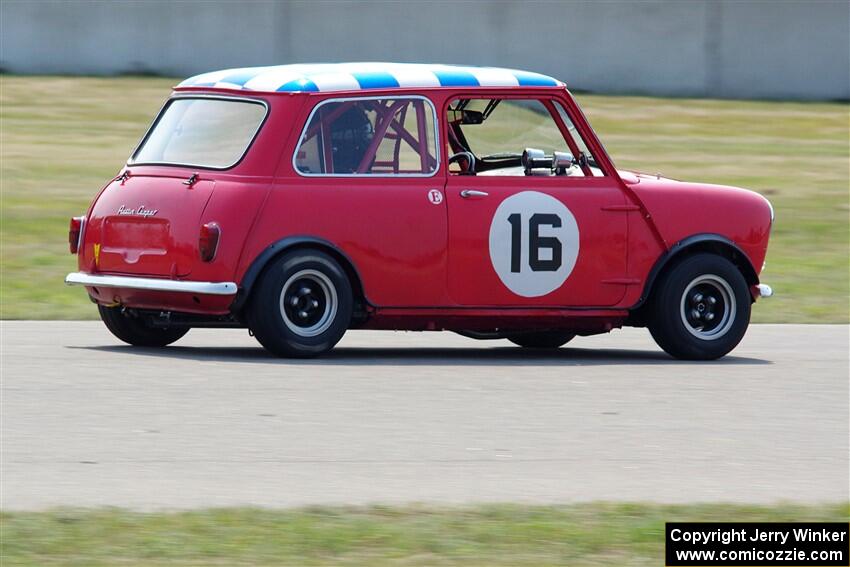 Paul Bastyr's Austin Mini Cooper