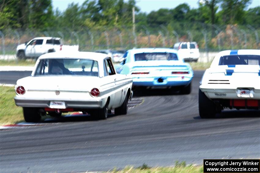 , Damon Bosell's Ford Falcon and Scott Graham's Pontiac Firebird