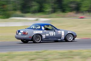 Aaron Jongbloedt's Mazda Miata