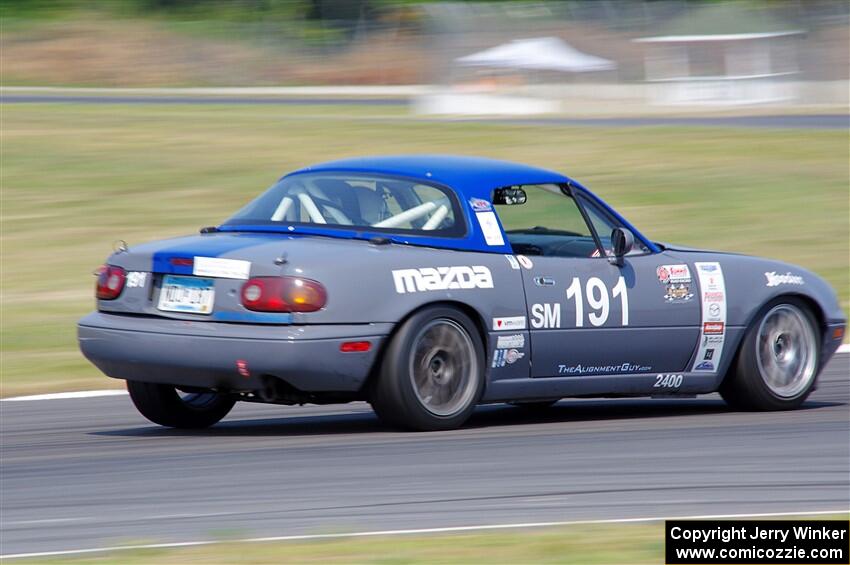 Aaron Jongbloedt's Mazda Miata