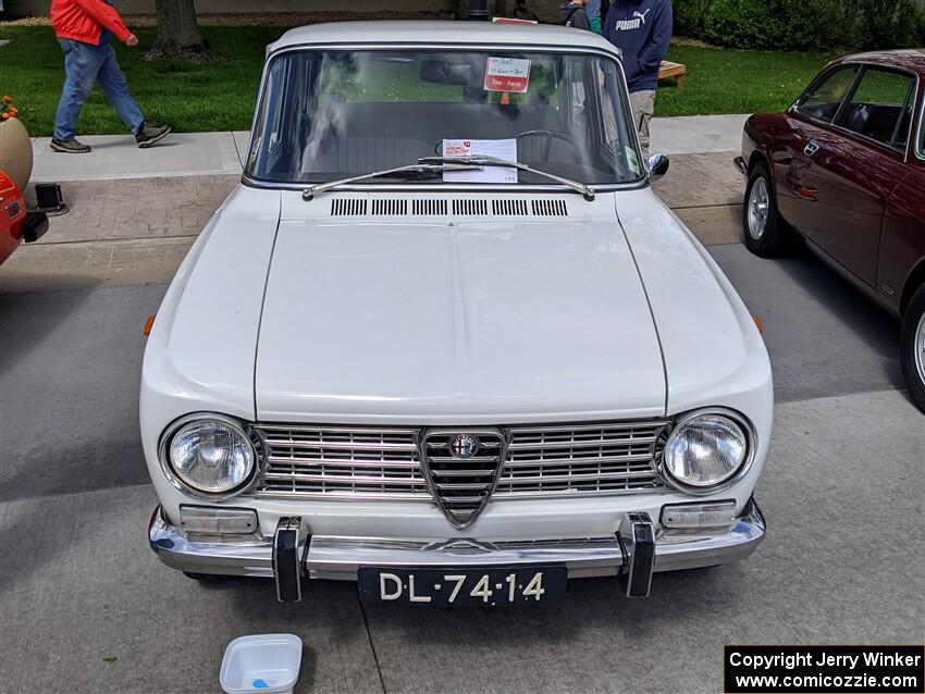 Alfa Romeo Giulia 1300 Ti