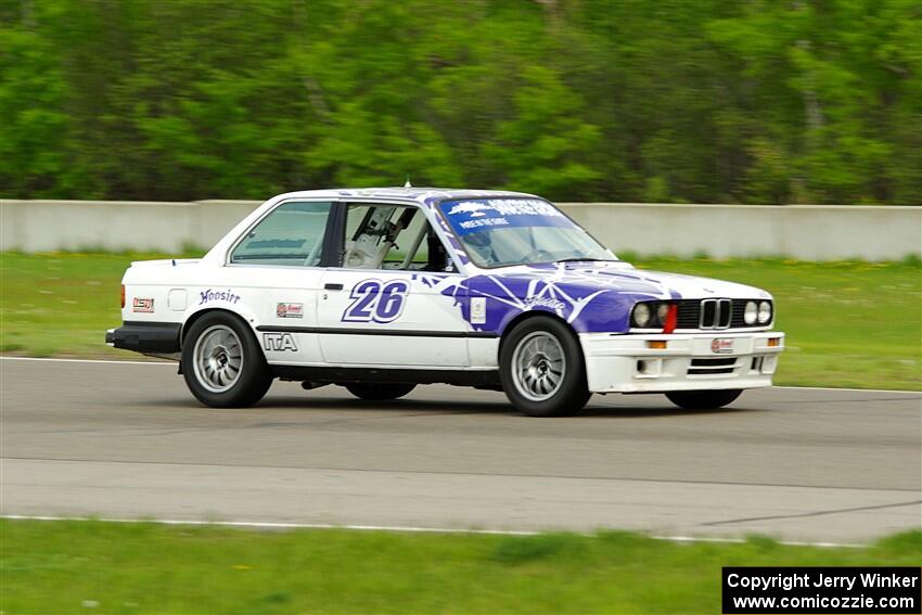 Brighten Hallberg's ITA BMW 325e