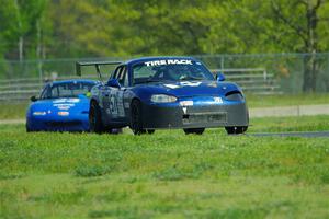 Craig Silver's ITJ Mazda Miata and George Ellis' Spec Miata Mazda Miata