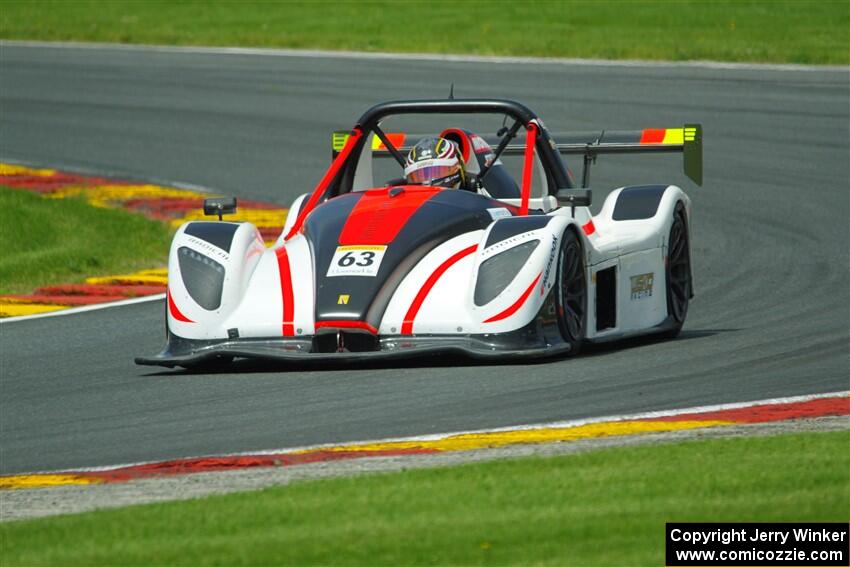 Jim Booth's Radical SR10