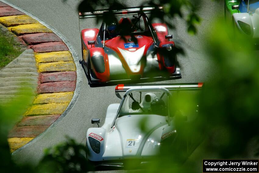 Jack Yang's Radical SR3 XX 1500 and Pius Eigenmann's Radical SR3 RS 1500