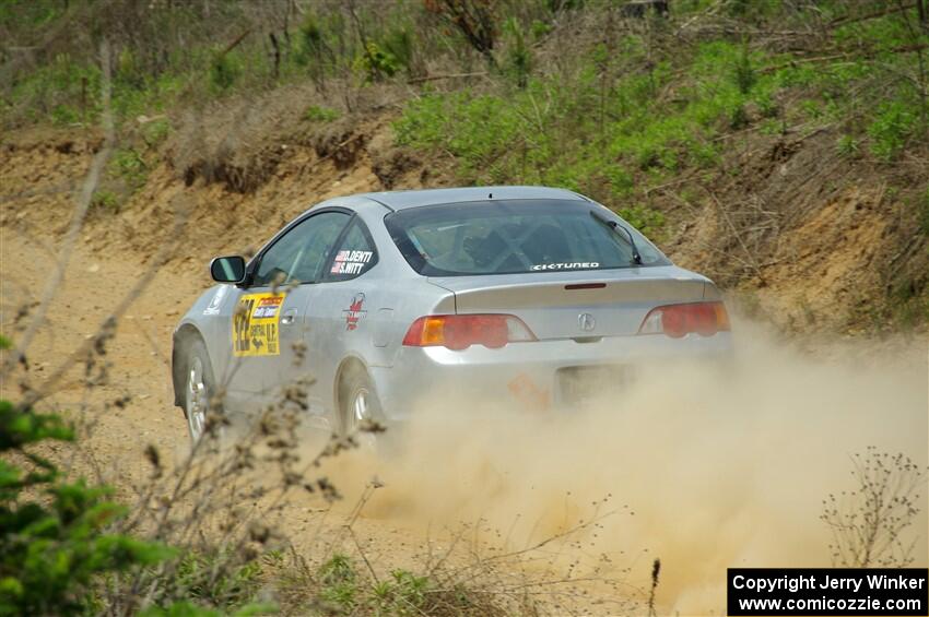 Derek Denti / Shanti Witt Acura RSX on SS1, J5 North.