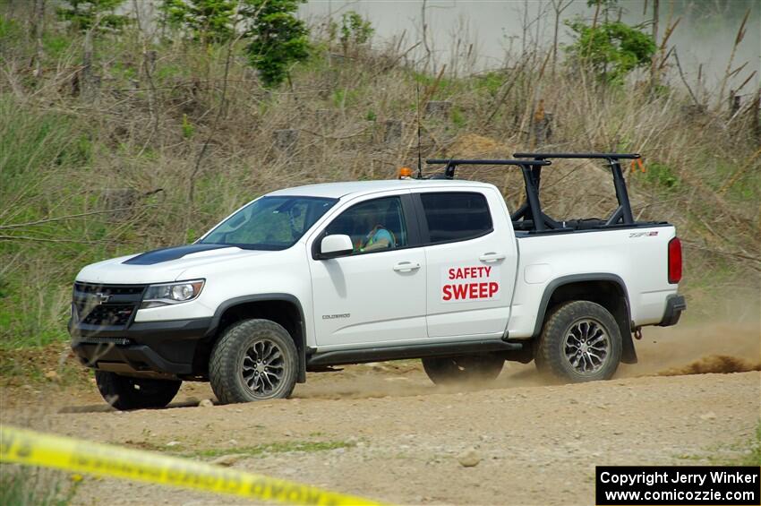 A Chevy Colorado ZR2 Pickup sweeps SS1, J5 North.