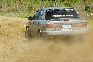 Dexter Clark / Jon McCallie Nissan Sentra SE-R on SS4, J5 South.