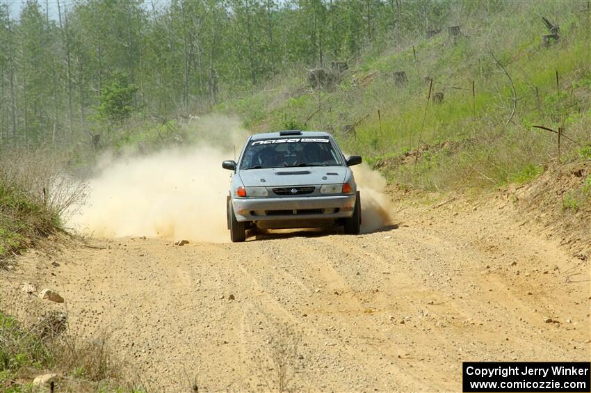 Dexter Clark / Jon McCallie Nissan Sentra SE-R on SS4, J5 South.