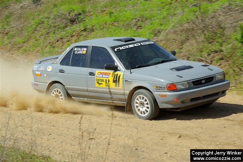 Dexter Clark / Jon McCallie Nissan Sentra SE-R on SS4, J5 South.