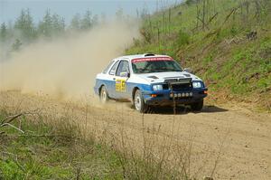 Perry Seaman / Patty Seaman Merkur XR4Ti on SS4, J5 South.