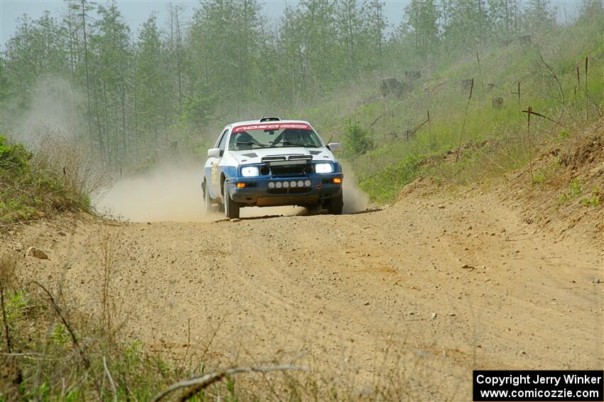 Perry Seaman / Patty Seaman Merkur XR4Ti on SS4, J5 South.